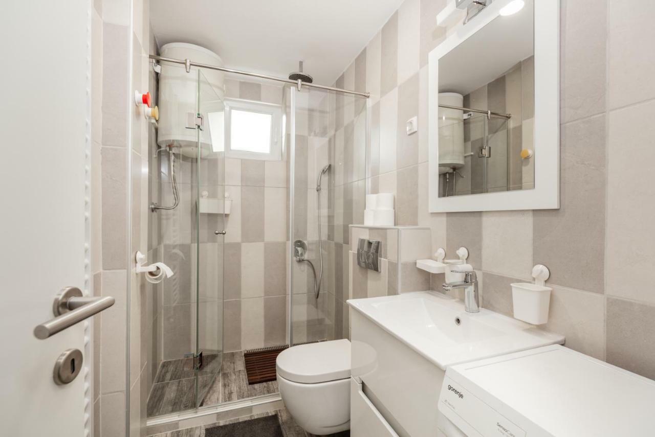 Apartman Gloria 2 Belgrado Buitenkant foto